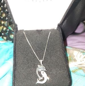 Double dolphin necklace